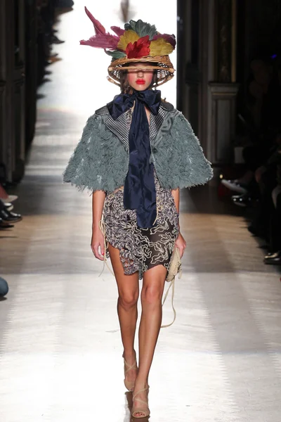 Look 34